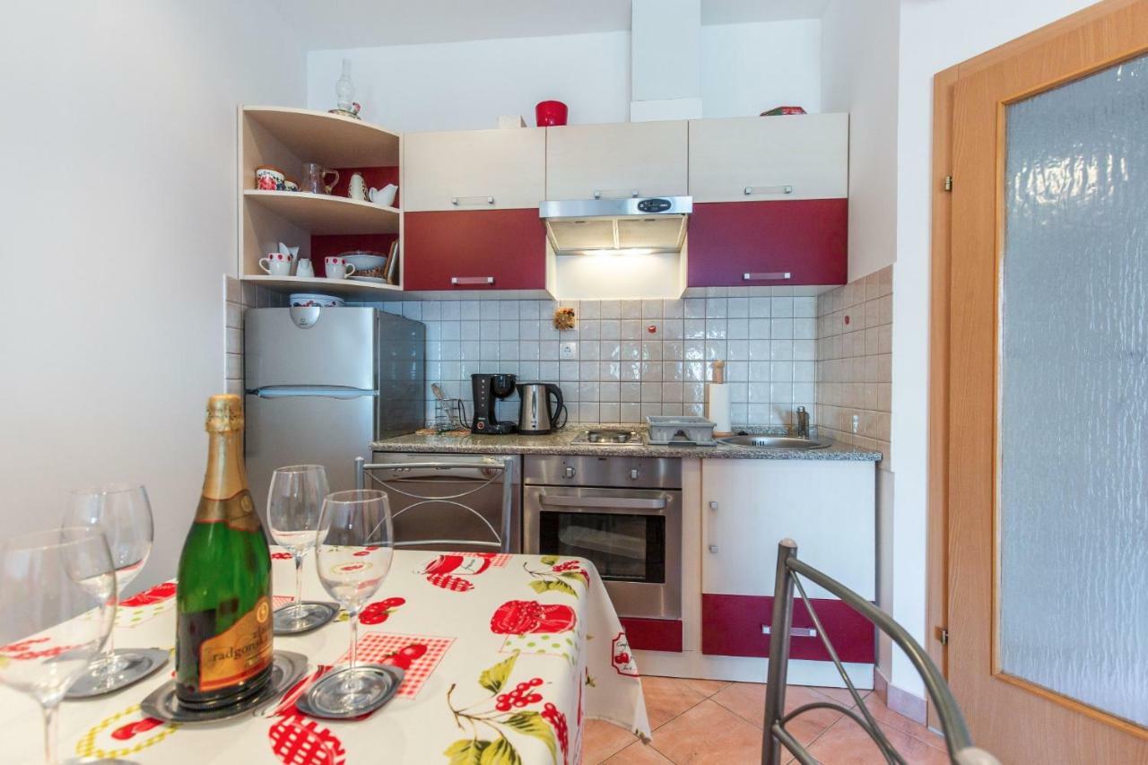 Apartment Jasna With Breathtaking Sea View, Terrace And Free Parking Hreljin Eksteriør bilde